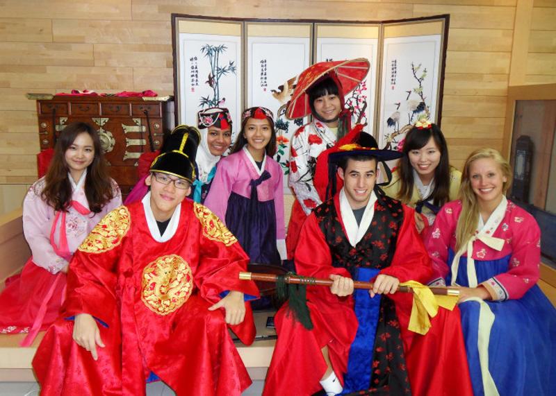 Seoul Global Cultural Center Costume Photo Zone - Events ...