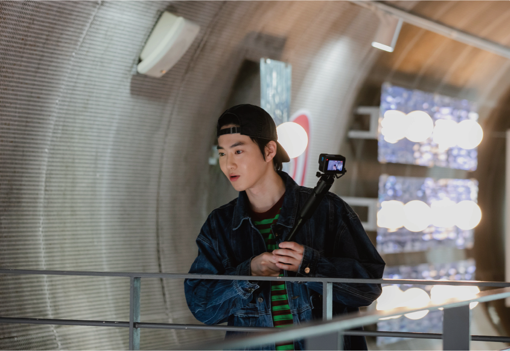 Seoul Subway & Travels As Seen Through the Eyes of SUHO