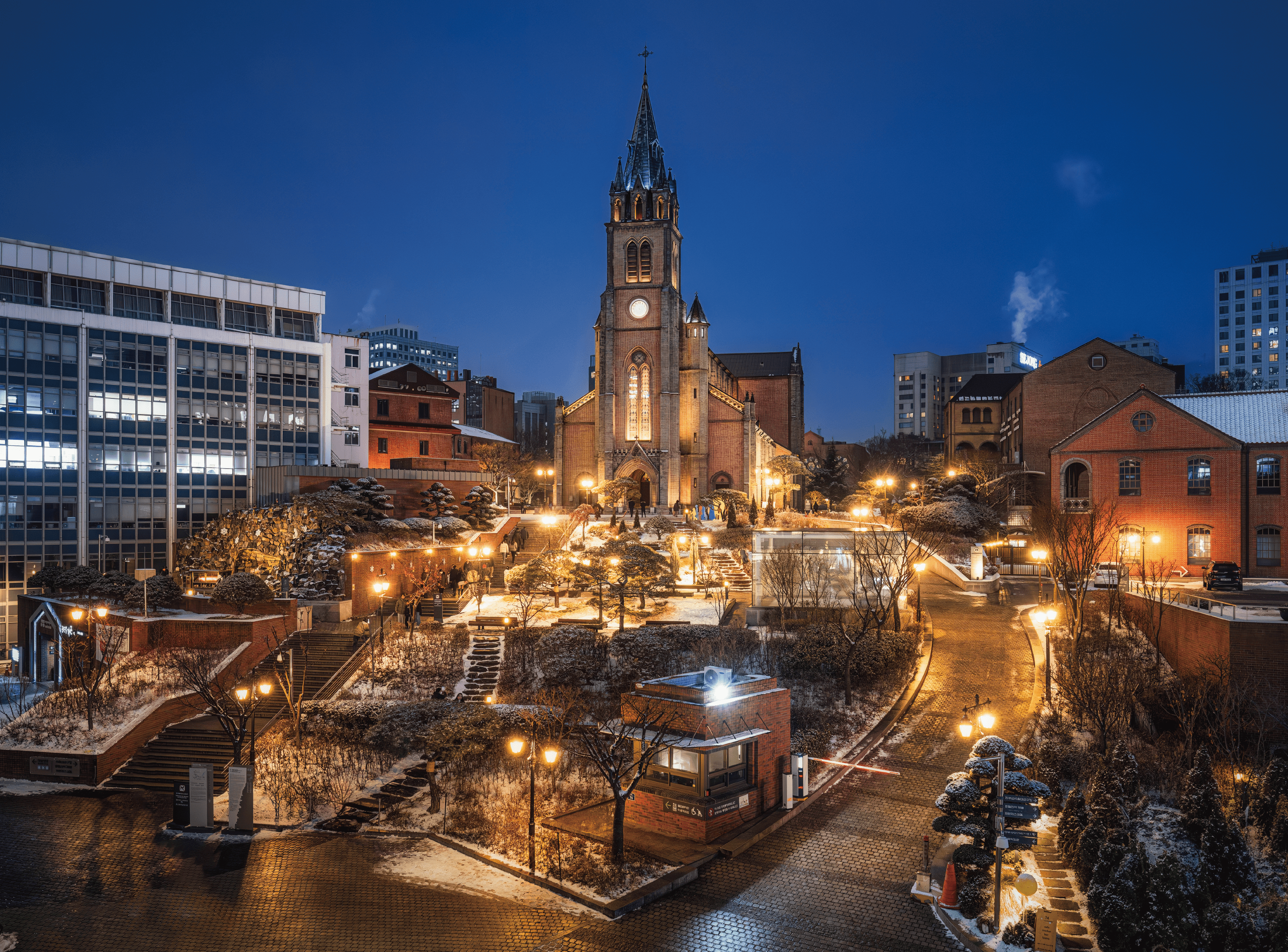 Myeong-dong Cathedral 1