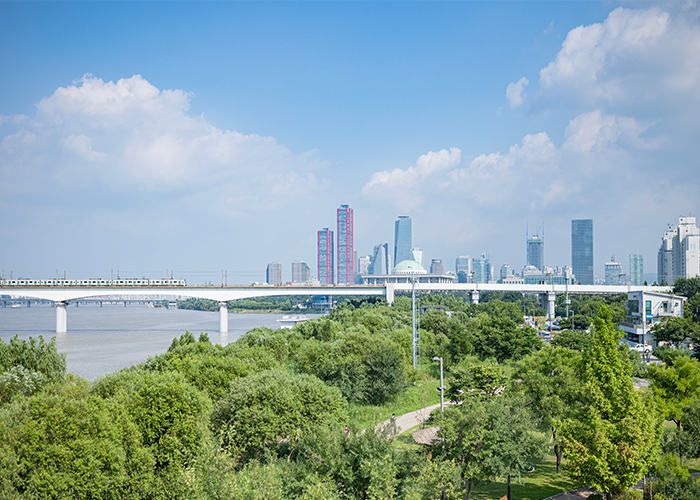 Yanghwa Hangang Park