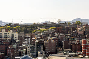 Changsin-dong's Cliff Village