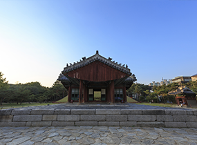 Jeongneung (A Royal Tomb)