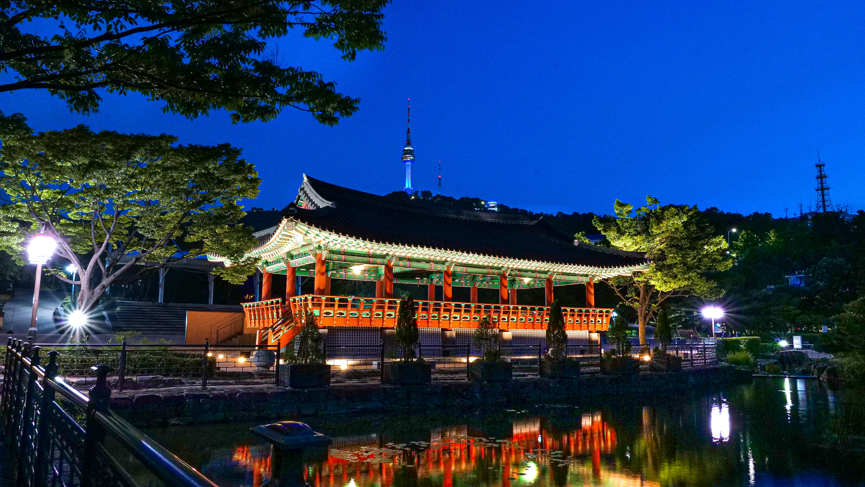[Night Tour]  Namsangol Hanok Village 