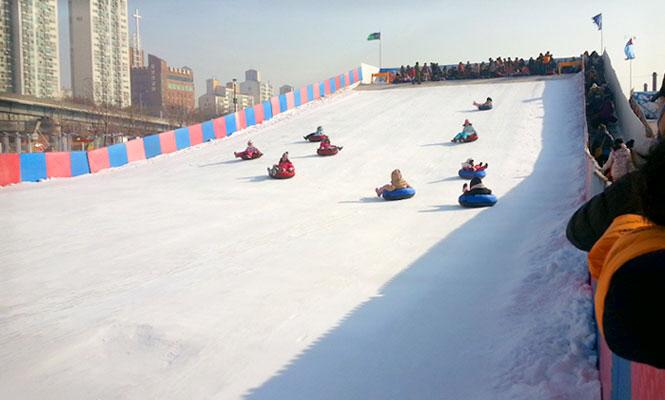 2016 Ttukseom, Yeouido Hangang Park Sledding