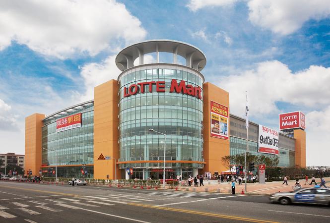 Lotte Mart Zettaplex (Seoul Station)