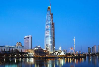 Seokchon Lake at Night