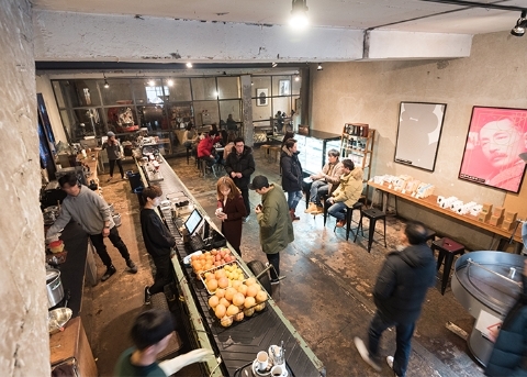 Anthracite Coffee Roasters (Hapjeong Branch)