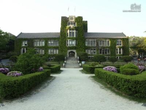 A Look at Yonsei University's 3 Historic Halls