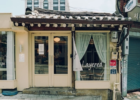 Cafe Layered Anguk Branch